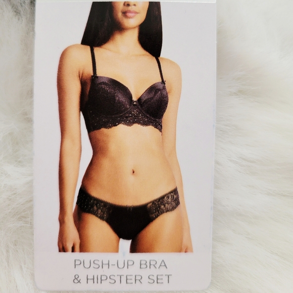 💋MARILYN MONROE PUSH UP BRA & HIPSTER SET SIZE 36C/L - Picture 9 of 9